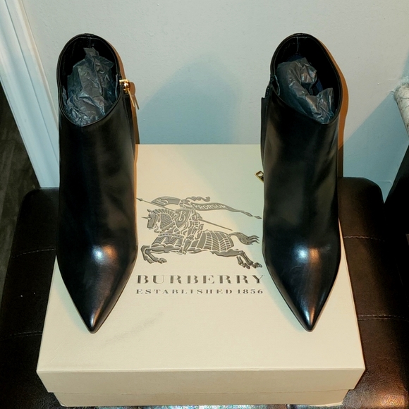 Burberry Booties - Picture 1 of 9